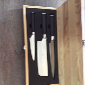 Kamikoto knife set with wooden case *brand new* amazingly sharp!!  Awesome set!